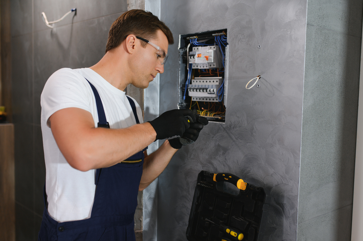 Professional electricians in Baiting Hollow offering reliable electrical support