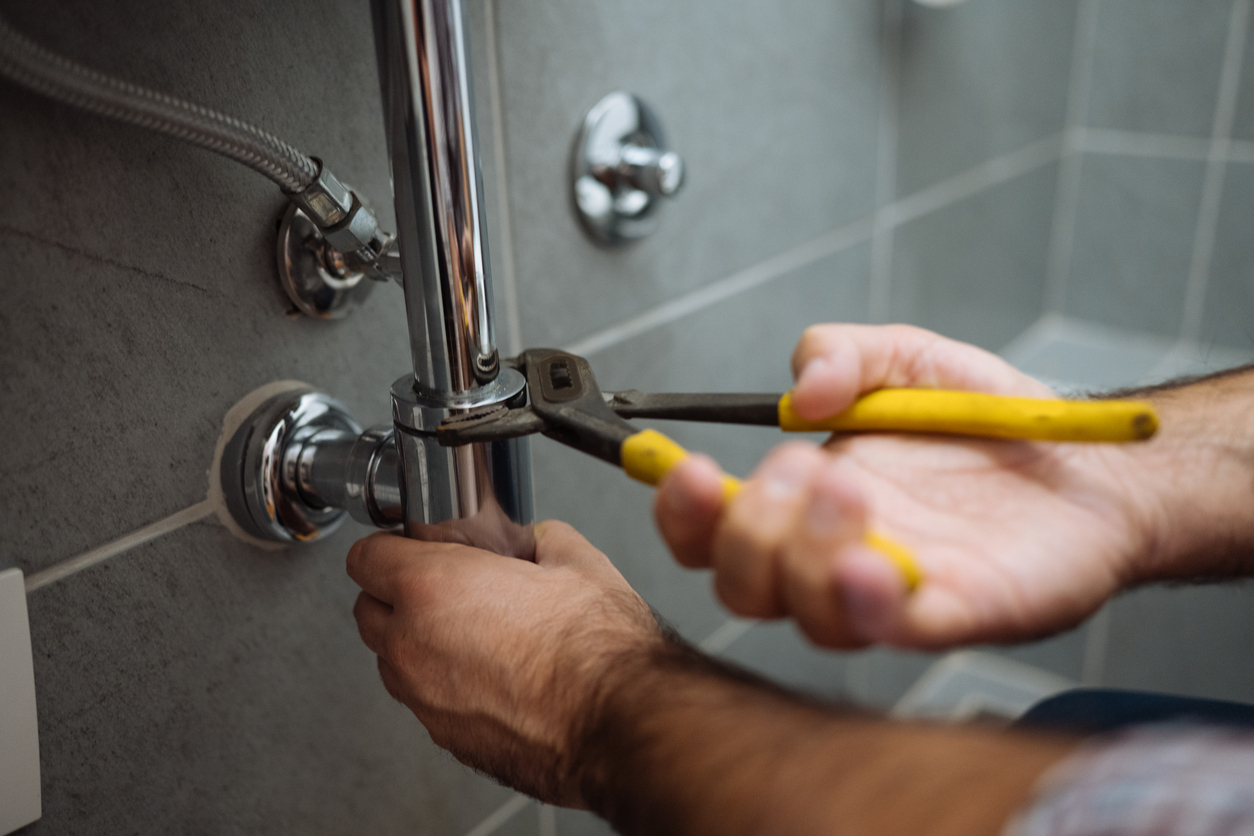 Fixing Bathroom Pipes